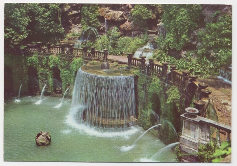 Fontana Ovato
